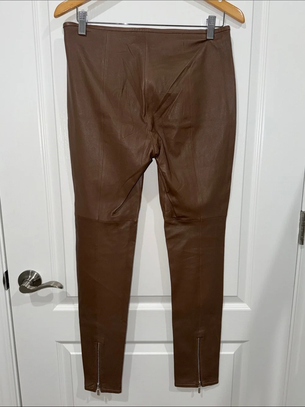 Luxurious Escada 100% lamb leather pants rich brown zipper detail 38/6 vintage